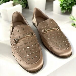 Nine West Westoy Satin Beige Gold Accent Embellished Lux Loafers Size 9 New